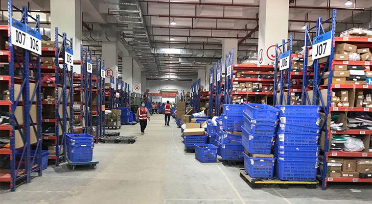 Galvanized steel pallets in carton factory